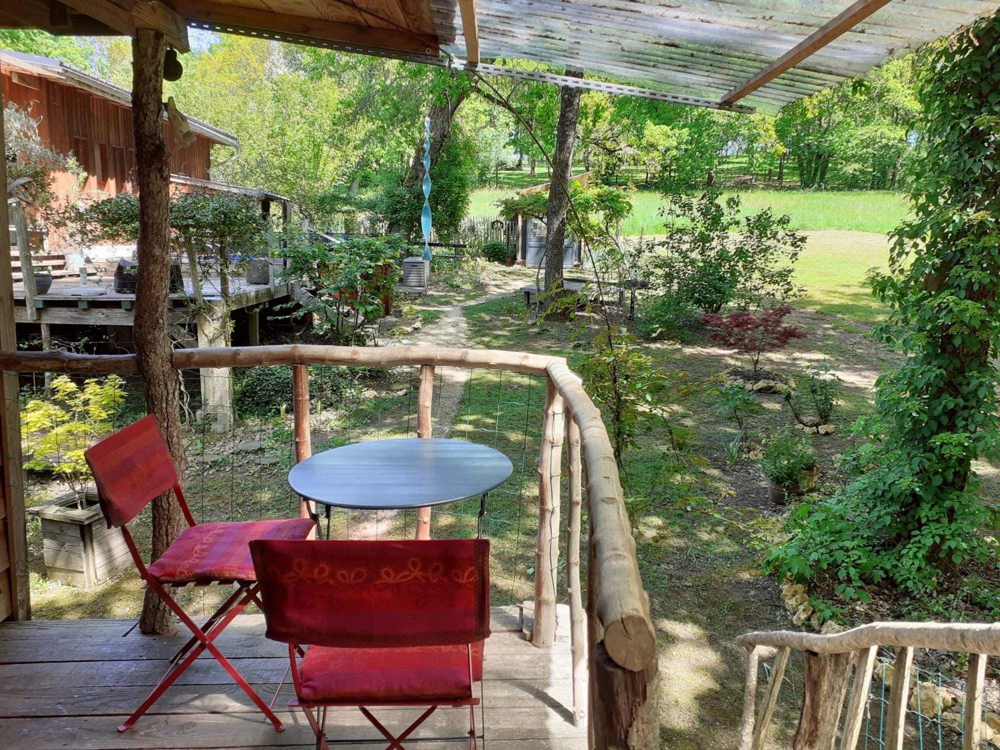 La Cabane De L'Oiseau Couze-et-Saint-Front Luaran gambar